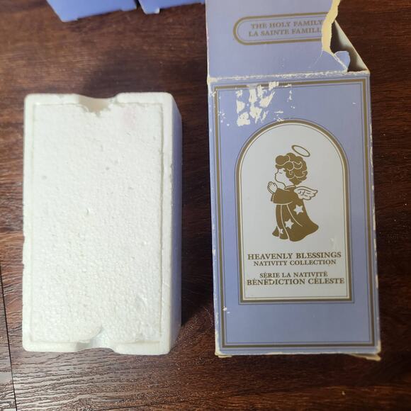 Avon Heavenly Blessings Vintage Nativity Set 7 pcs Holy Family Angel 3 Wisemen - Picture 11 of 11